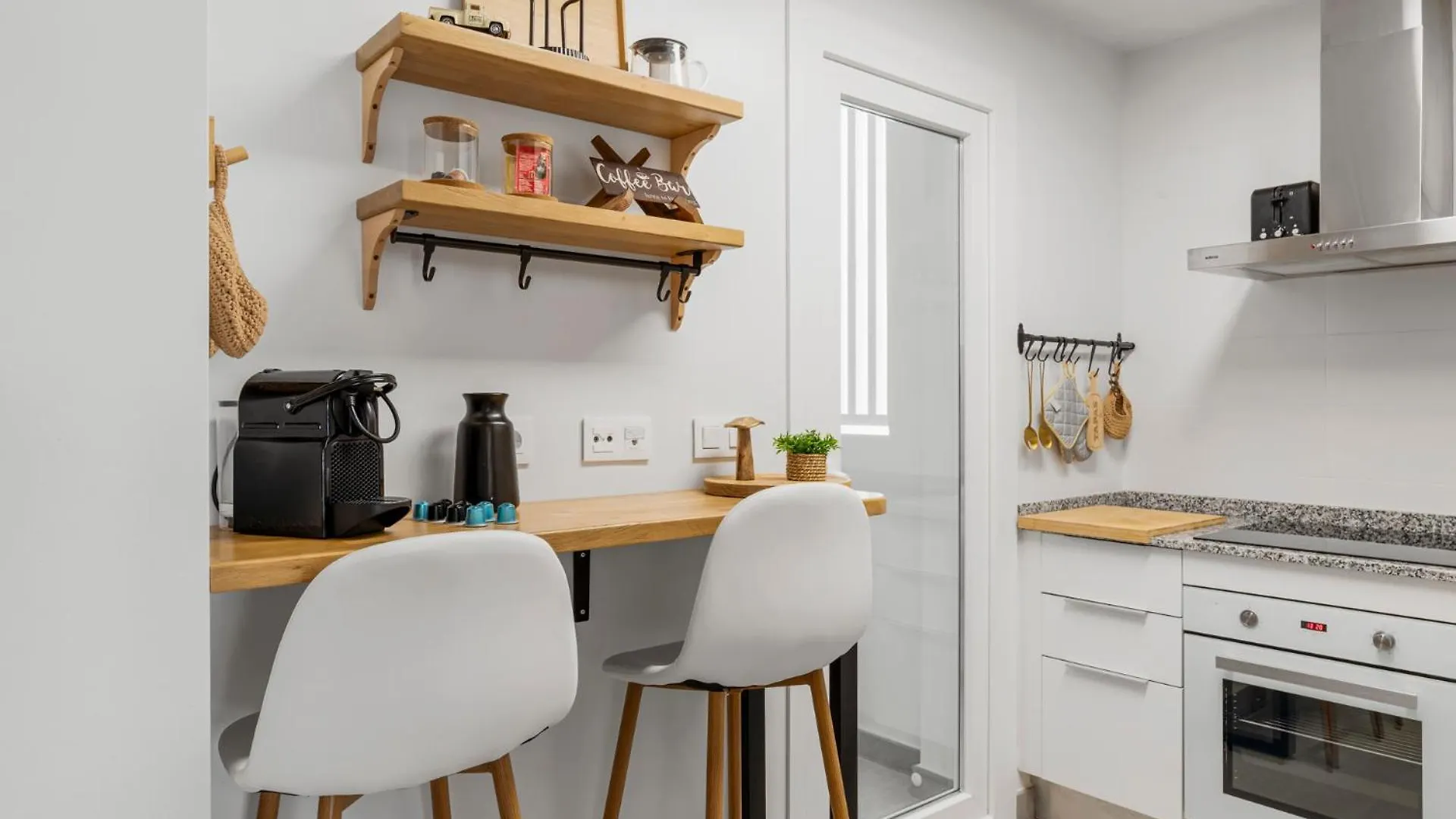 אסטפונה Elegant Apartment Near The Beach & Old Town 0*,