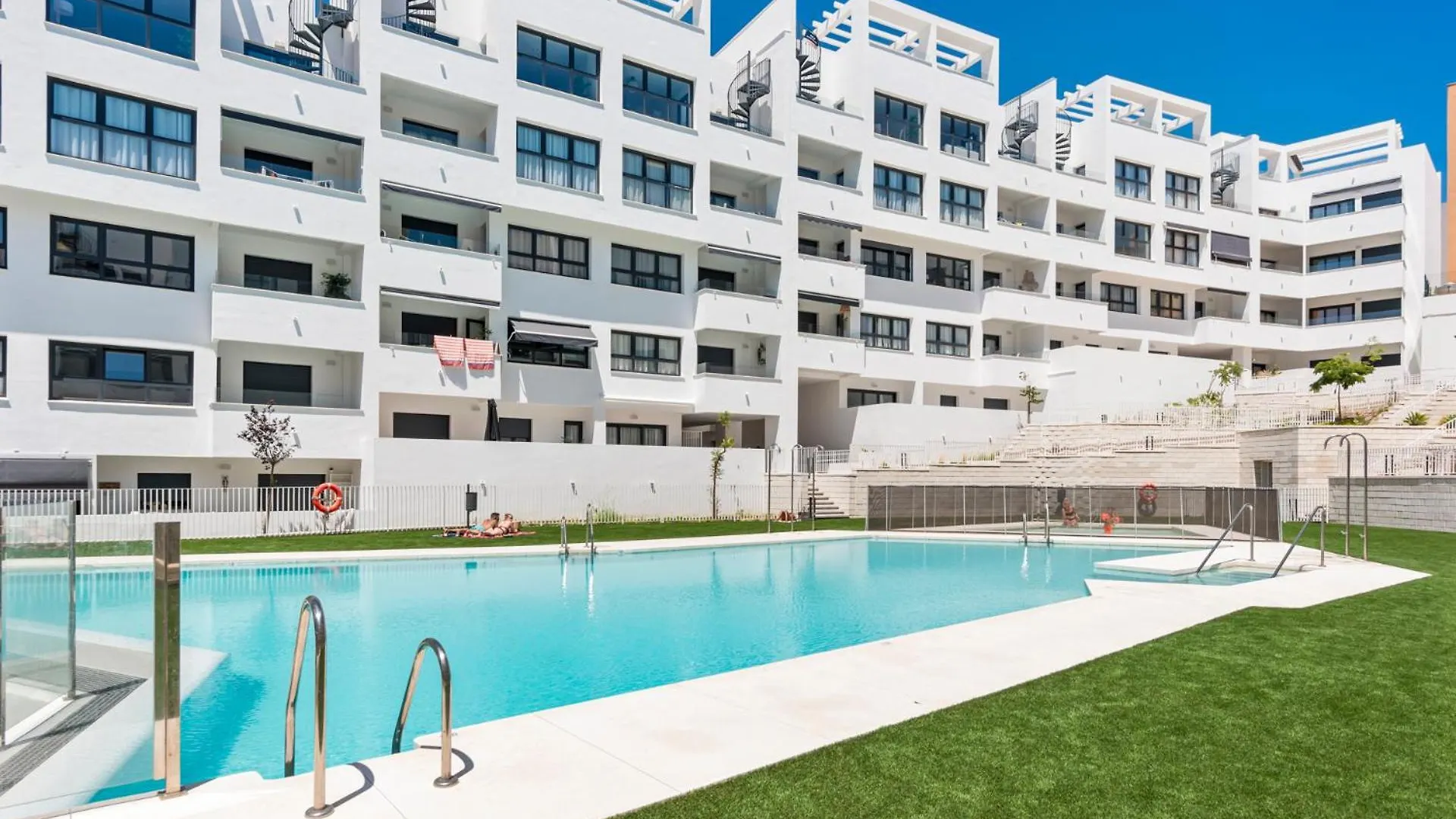 Elegant Apartment Near The Beach & Old Town Estepona 0*,  Spain
